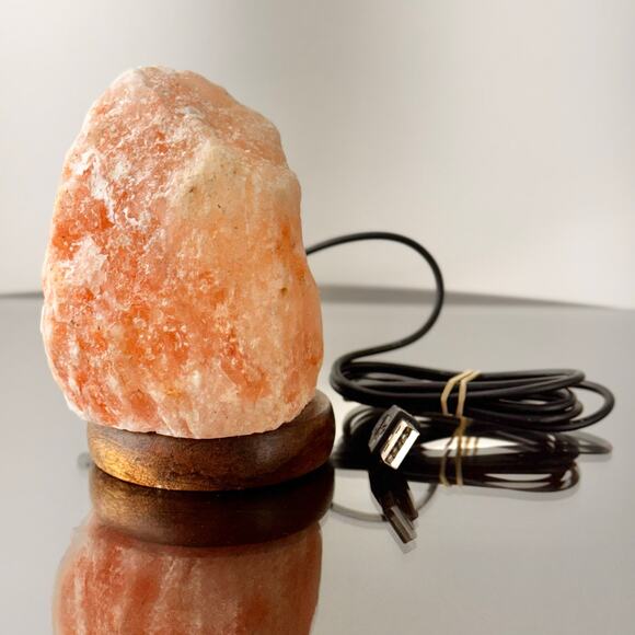 Himalayan Salt Lamp With Color Changing LED (Tested) - 5H x 4W x 4L - Picture 8 of 8